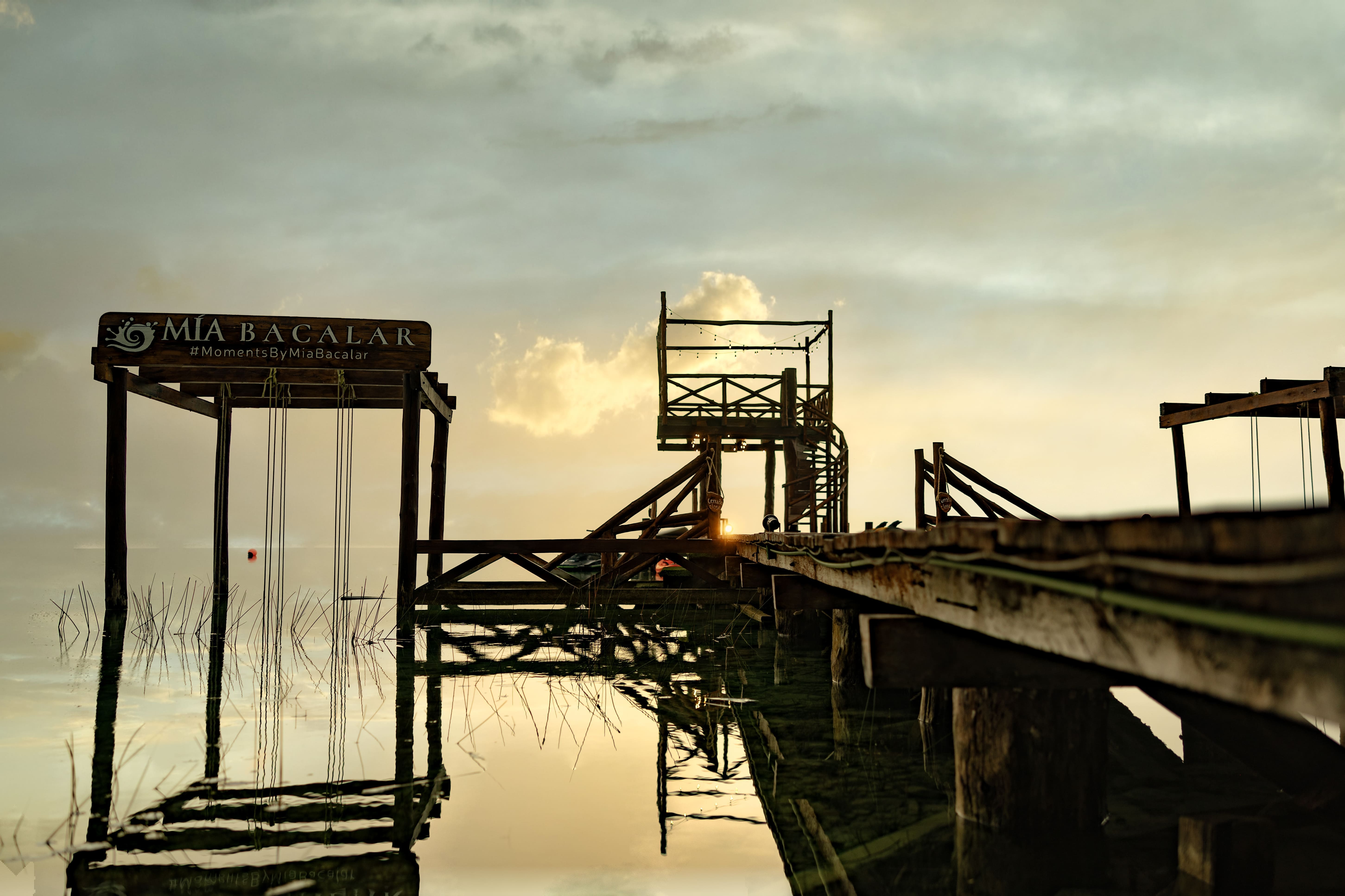 Mia_Bacalar_Muelle_Amanecer.jpg
